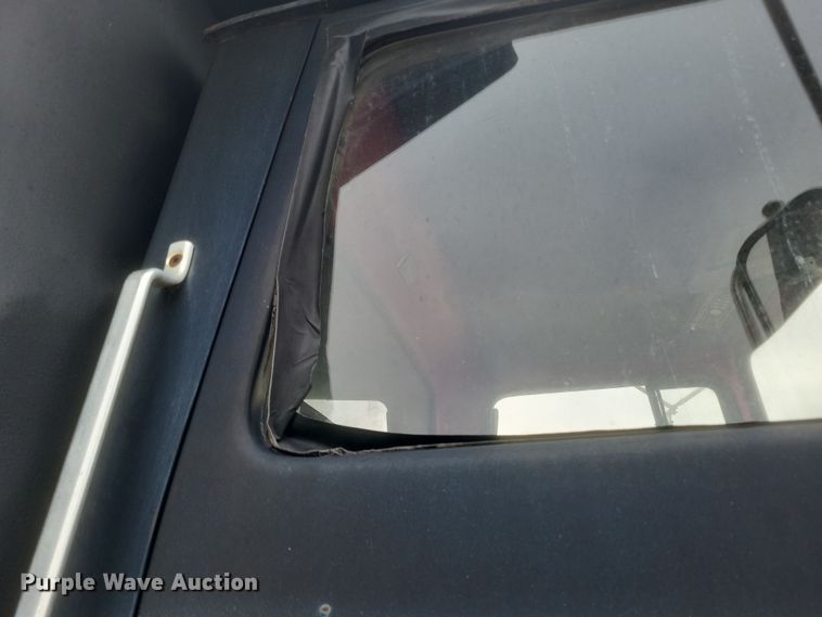 image for item DQ3810 1973 Ford dump truck