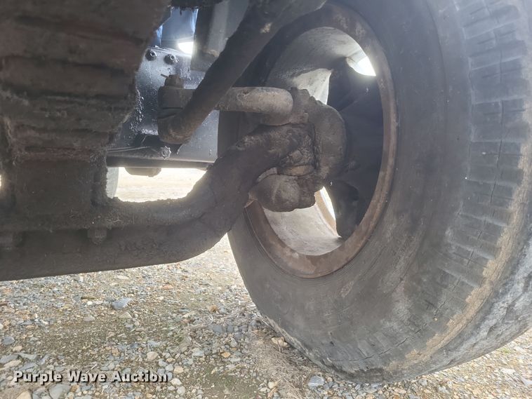 image for item DQ3810 1973 Ford dump truck