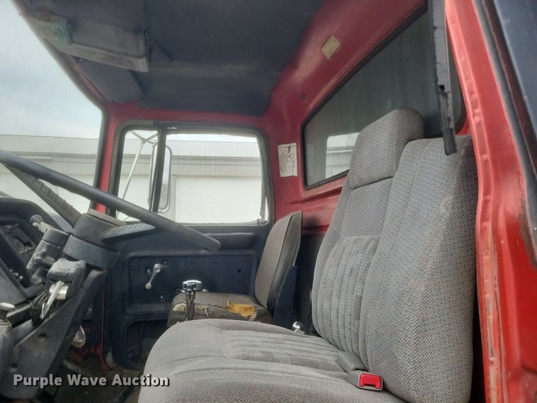 image for item DQ3810 1973 Ford dump truck