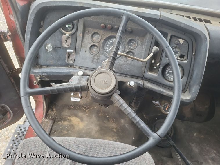 image for item DQ3810 1973 Ford dump truck