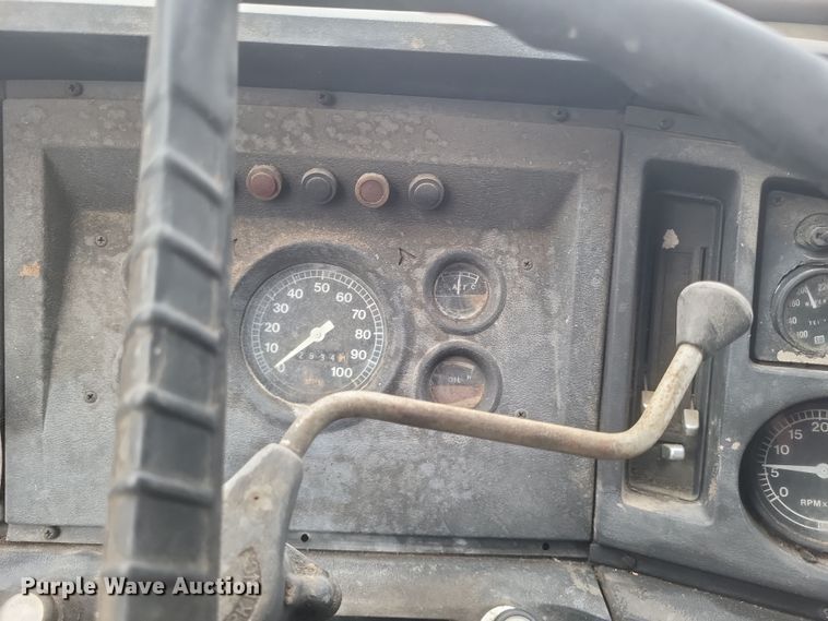 image for item DQ3810 1973 Ford dump truck