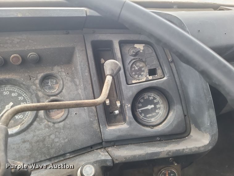 image for item DQ3810 1973 Ford dump truck