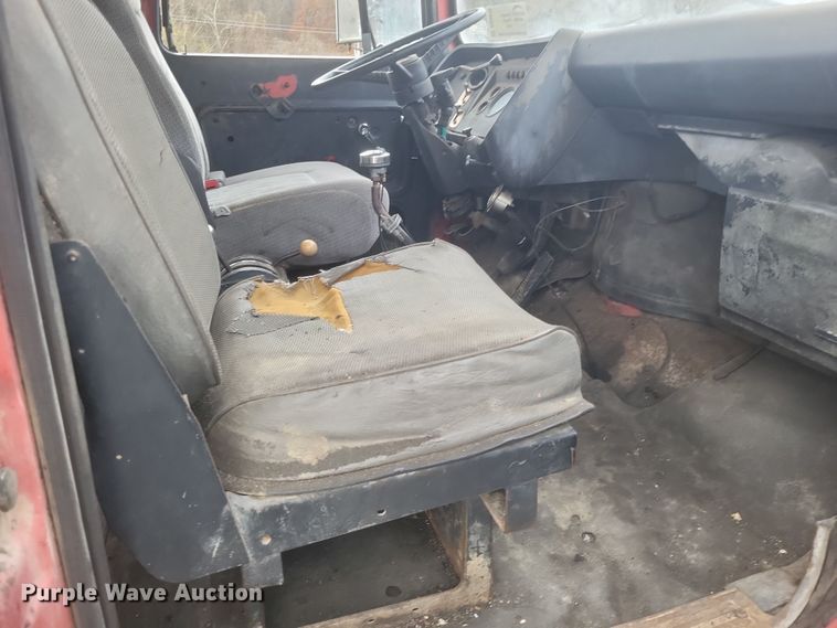 image for item DQ3810 1973 Ford dump truck