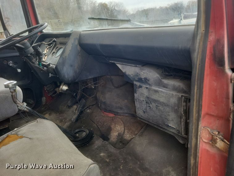 image for item DQ3810 1973 Ford dump truck