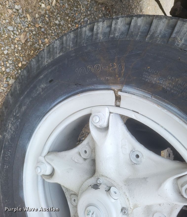 image for item DQ3810 1973 Ford dump truck