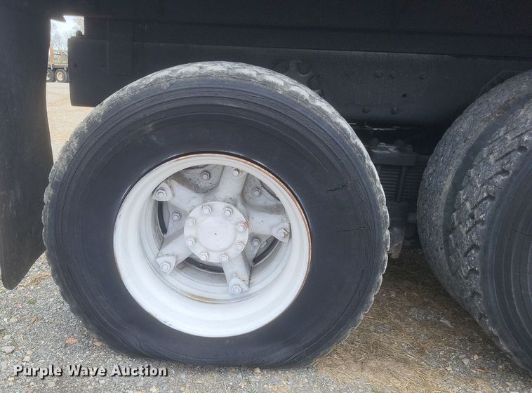 image for item DQ3810 1973 Ford dump truck