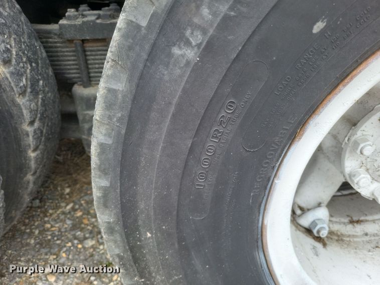 image for item DQ3810 1973 Ford dump truck