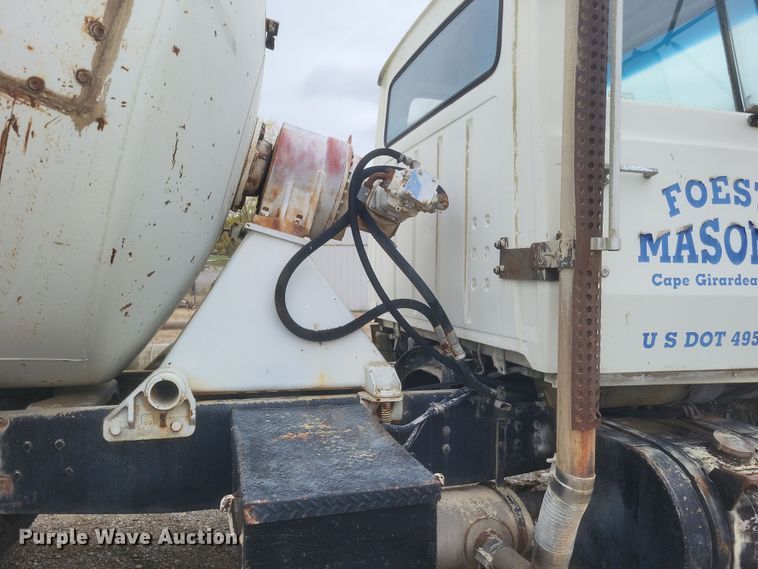 image for item DQ3812 1986 Ford LT9000 ready mix truck