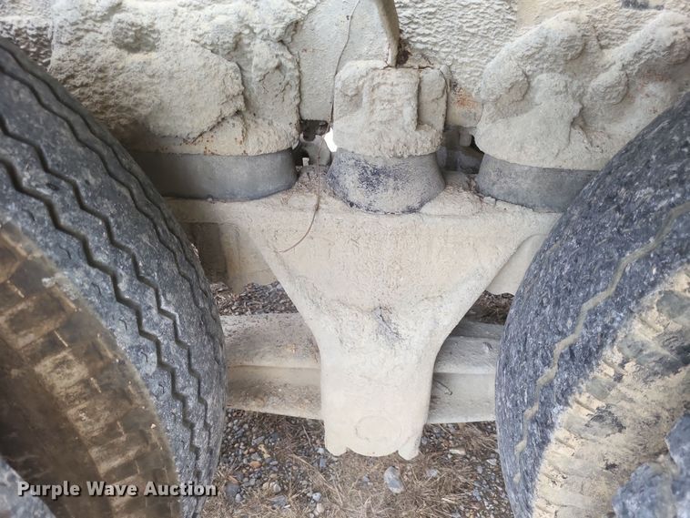 image for item DQ3812 1986 Ford LT9000 ready mix truck