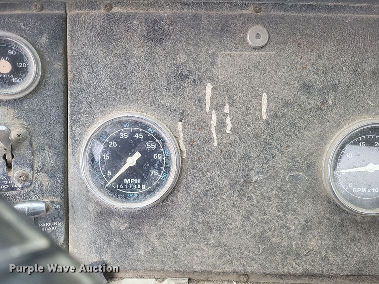 image for item DQ3812 1986 Ford LT9000 ready mix truck