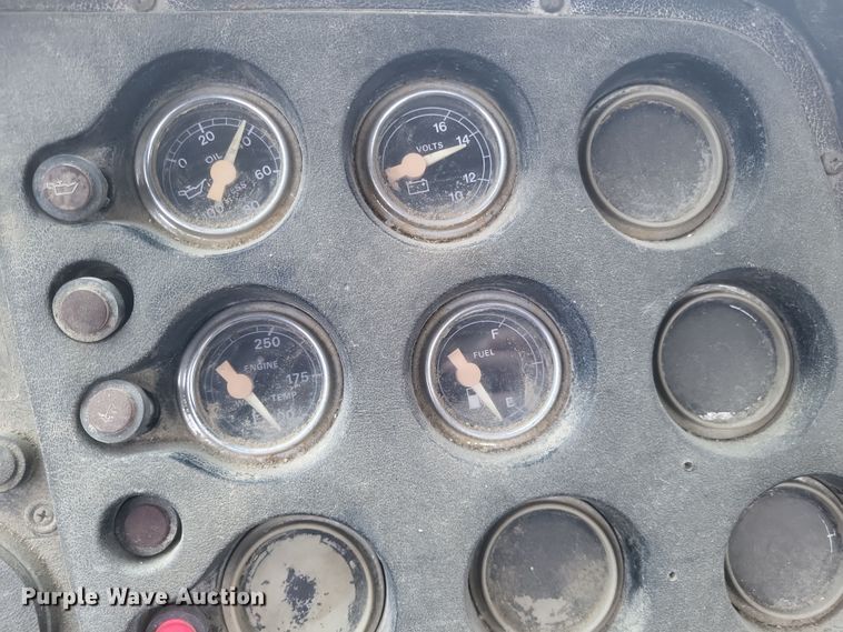 image for item DQ3812 1986 Ford LT9000 ready mix truck