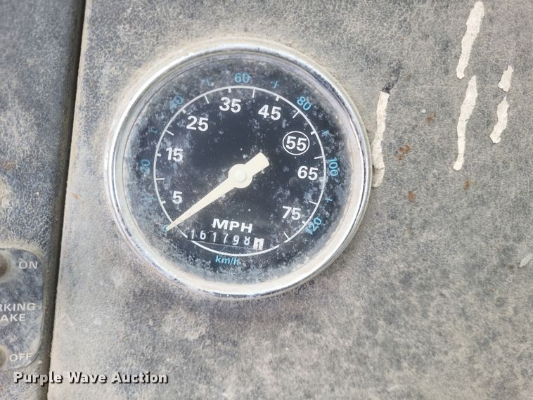 image for item DQ3812 1986 Ford LT9000 ready mix truck