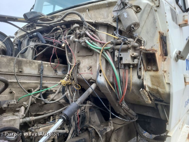 image for item DQ3812 1986 Ford LT9000 ready mix truck