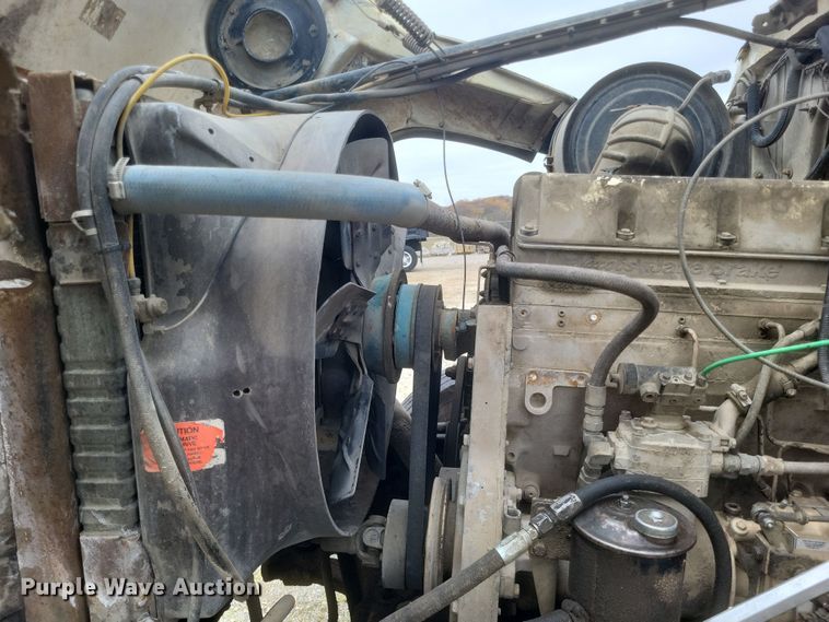 image for item DQ3812 1986 Ford LT9000 ready mix truck