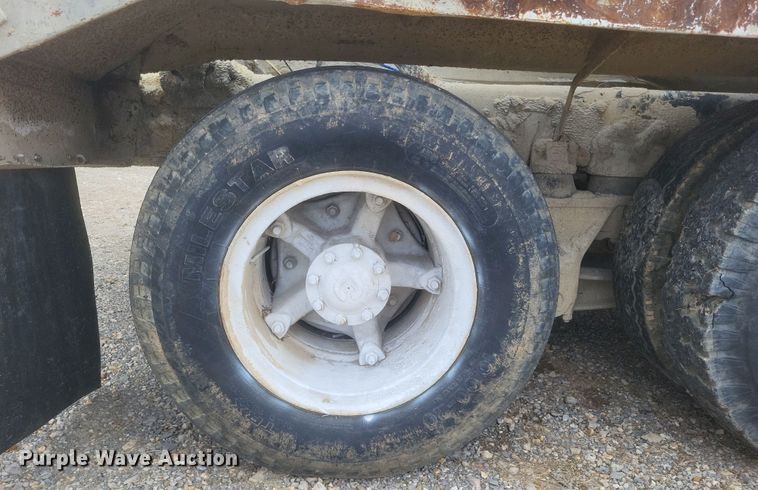 image for item DQ3812 1986 Ford LT9000 ready mix truck