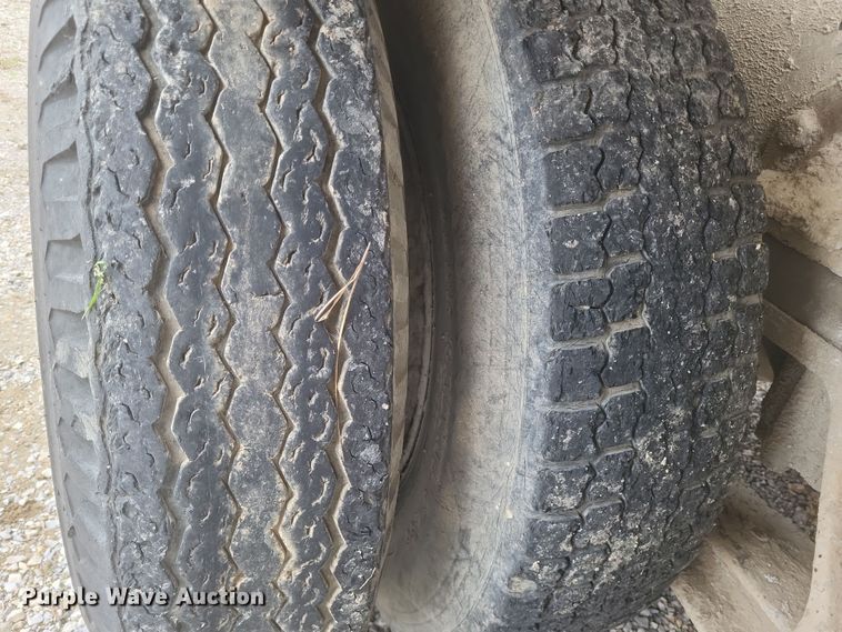 image for item DQ3812 1986 Ford LT9000 ready mix truck