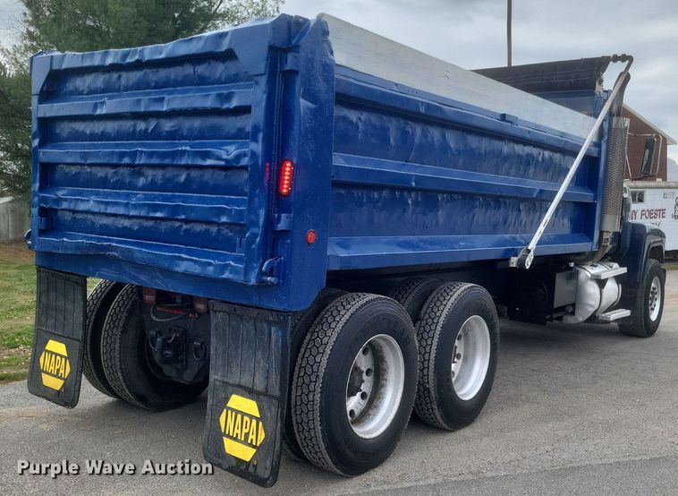 image for item DQ3814 1990 Mack CH600 dump truck