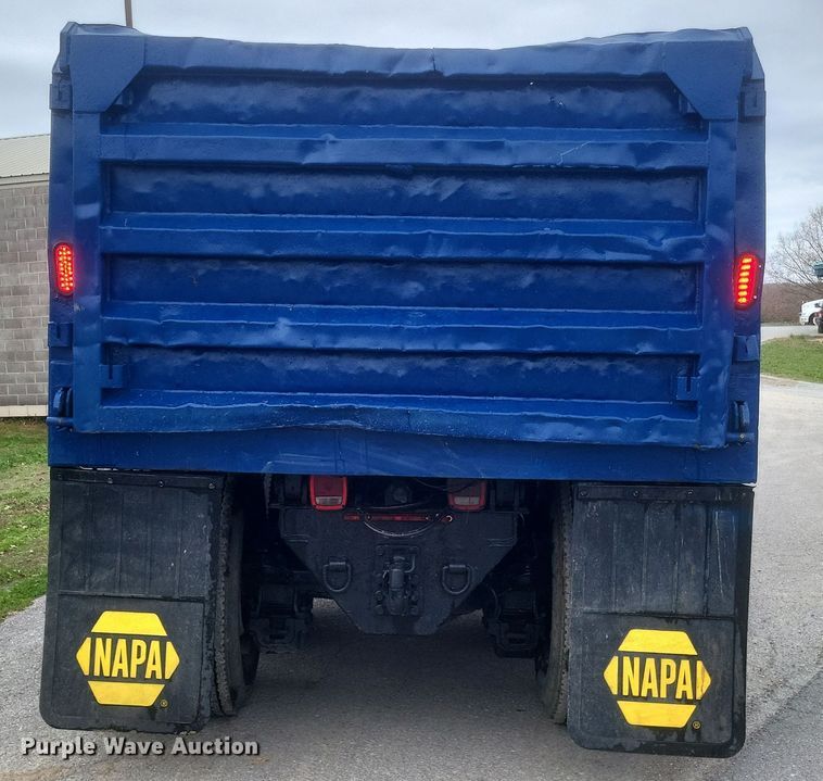 image for item DQ3814 1990 Mack CH600 dump truck