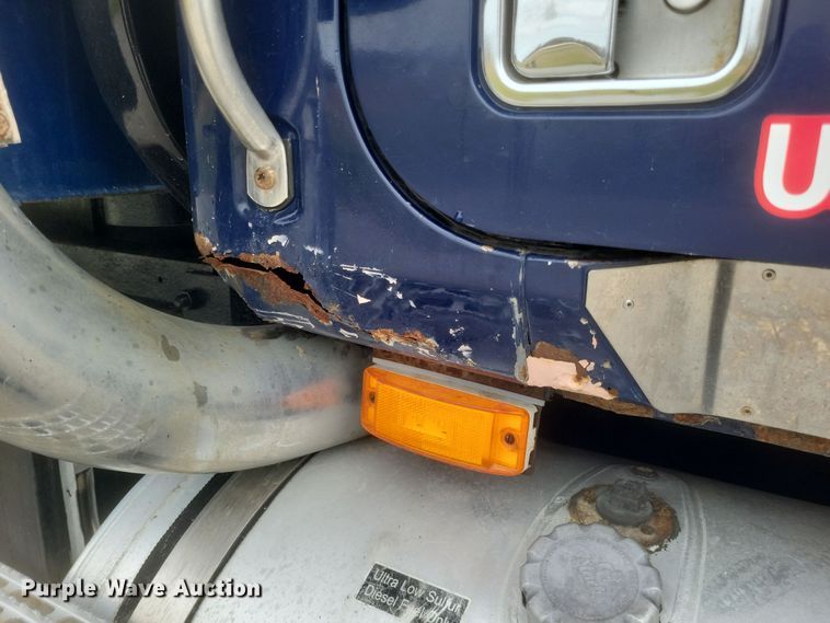 image for item DQ3814 1990 Mack CH600 dump truck