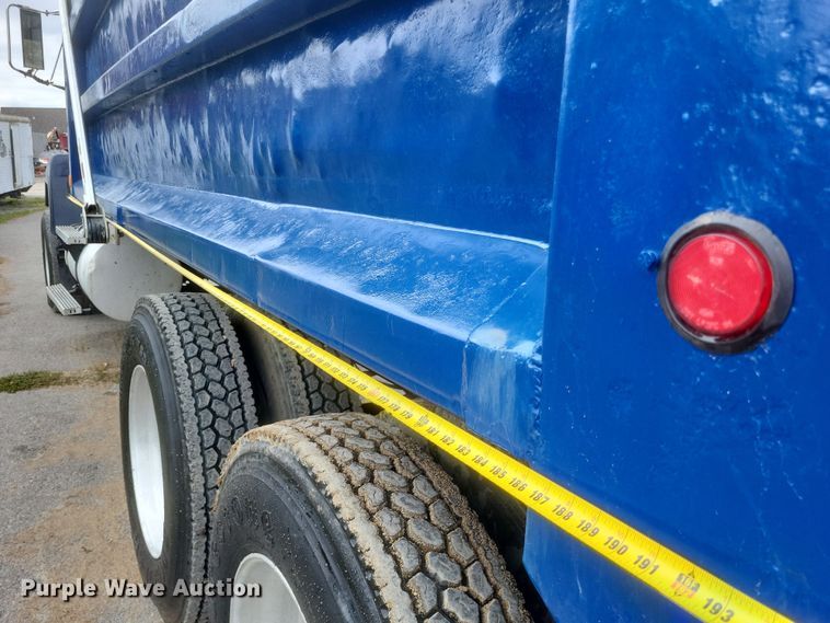 image for item DQ3814 1990 Mack CH600 dump truck