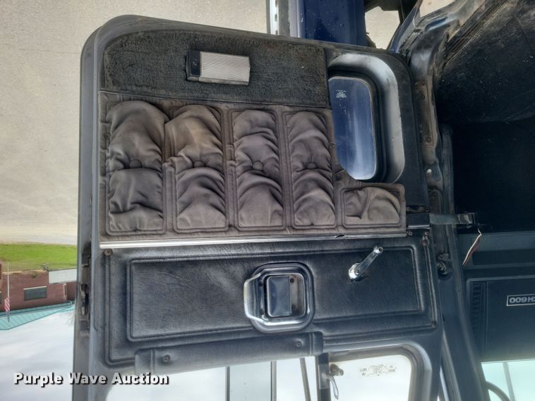 image for item DQ3814 1990 Mack CH600 dump truck