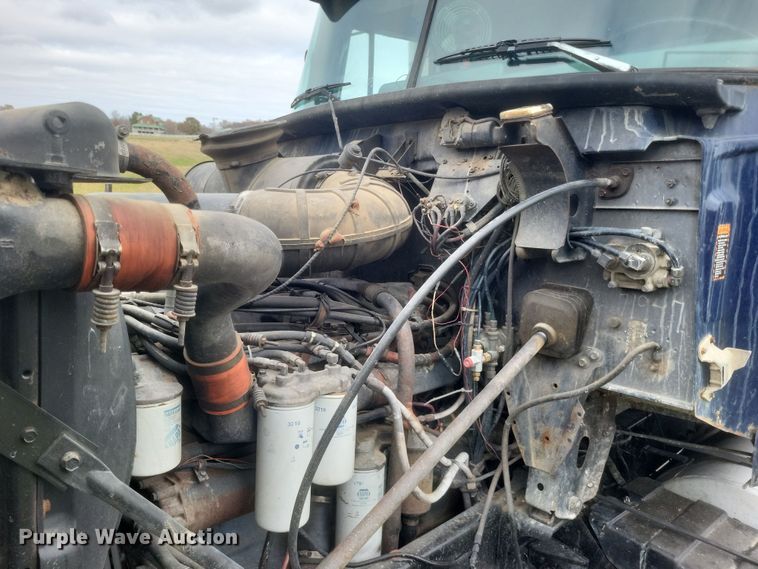 image for item DQ3814 1990 Mack CH600 dump truck