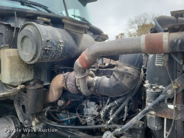 image for item DQ3814 1990 Mack CH600 dump truck