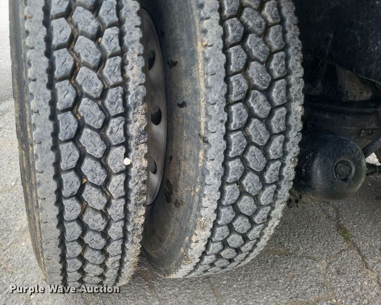 image for item DQ3814 1990 Mack CH600 dump truck