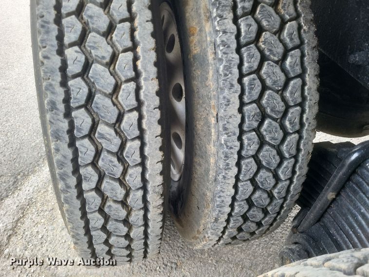 image for item DQ3814 1990 Mack CH600 dump truck