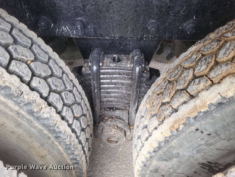 image for item DQ3814 1990 Mack CH600 dump truck