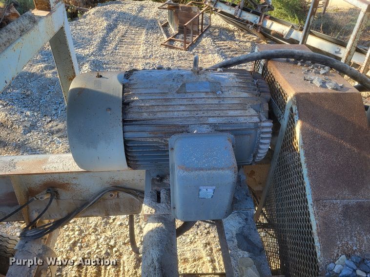 image for item DQ3838 Fab Tec crushing plant