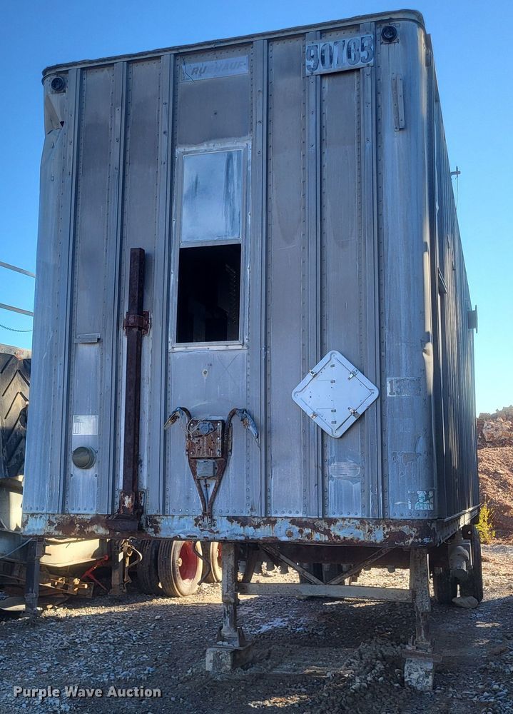 image for item DQ3839 Caterpillar  SR4B generator trailer