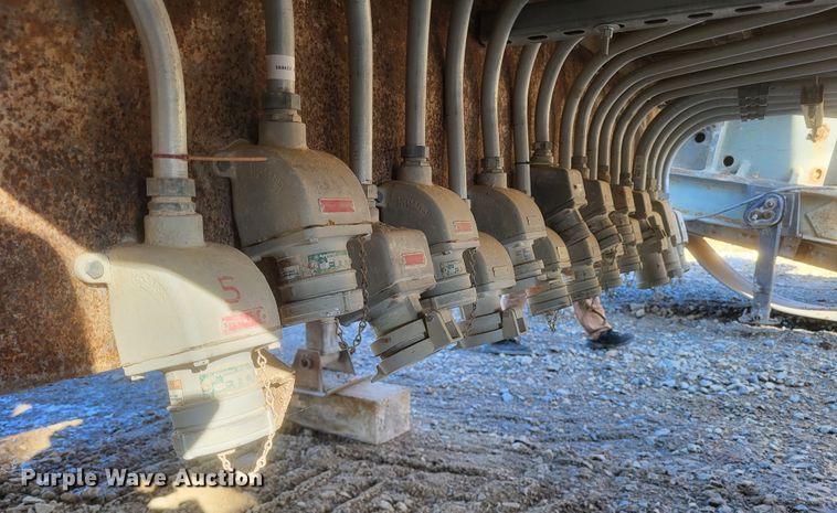 image for item DQ3839 Caterpillar  SR4B generator trailer