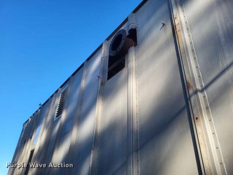 image for item DQ3839 Caterpillar  SR4B generator trailer