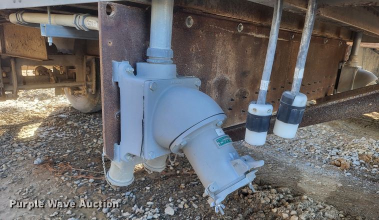 image for item DQ3839 Caterpillar  SR4B generator trailer