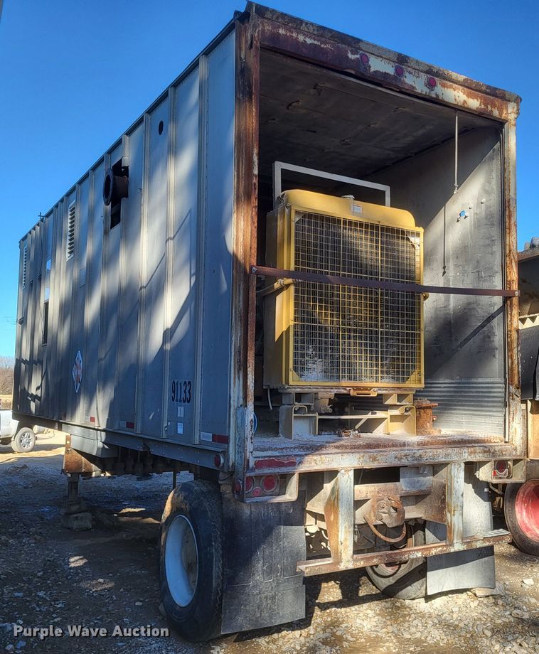 image for item DQ3839 Caterpillar  SR4B generator trailer
