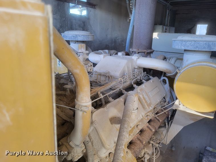 image for item DQ3839 Caterpillar  SR4B generator trailer