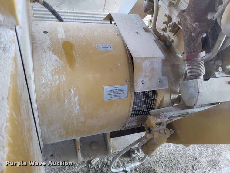 image for item DQ3839 Caterpillar  SR4B generator trailer