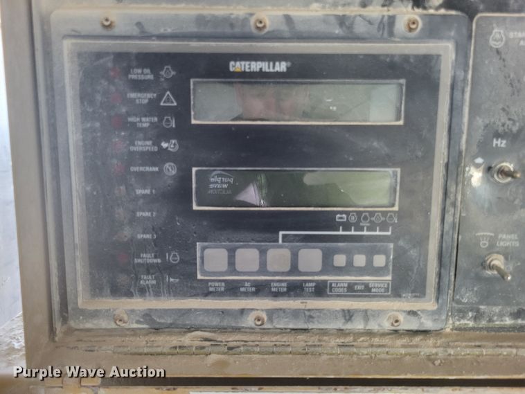 image for item DQ3839 Caterpillar  SR4B generator trailer