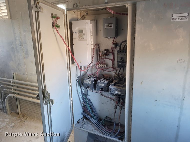 image for item DQ3839 Caterpillar  SR4B generator trailer