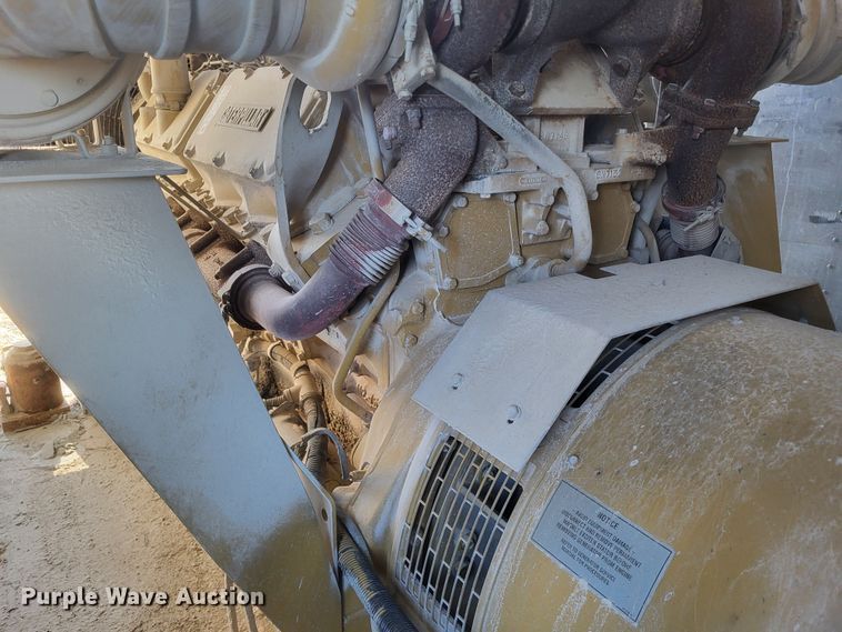 image for item DQ3839 Caterpillar  SR4B generator trailer