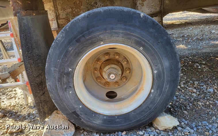 image for item DQ3839 Caterpillar  SR4B generator trailer