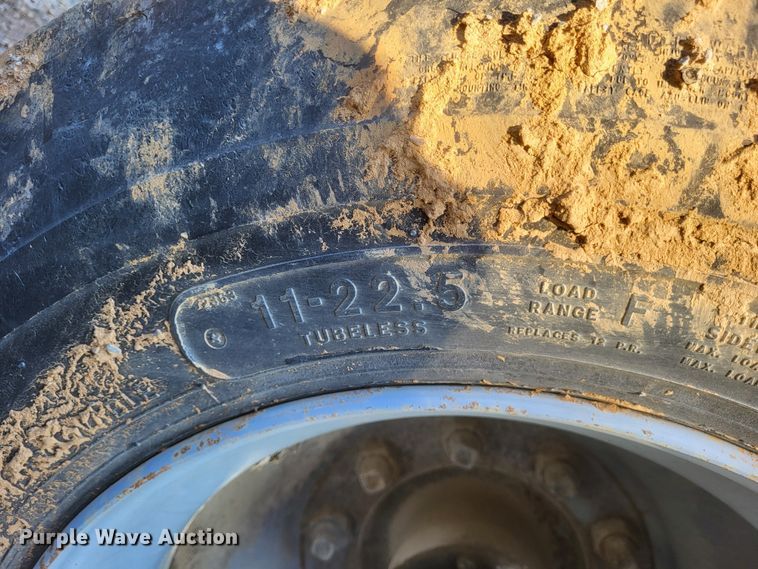 image for item DQ3839 Caterpillar  SR4B generator trailer