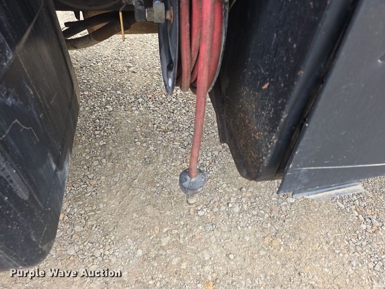 image for item DQ5330 1995 GMC TopKick C8500 dump truck