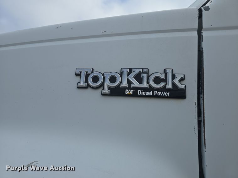 image for item DQ5330 1995 GMC TopKick C8500 dump truck