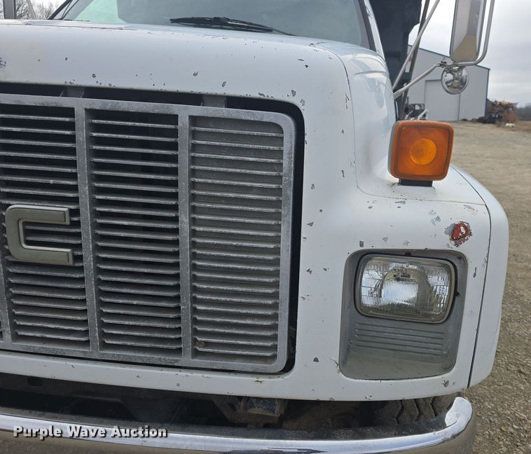image for item DQ5330 1995 GMC TopKick C8500 dump truck