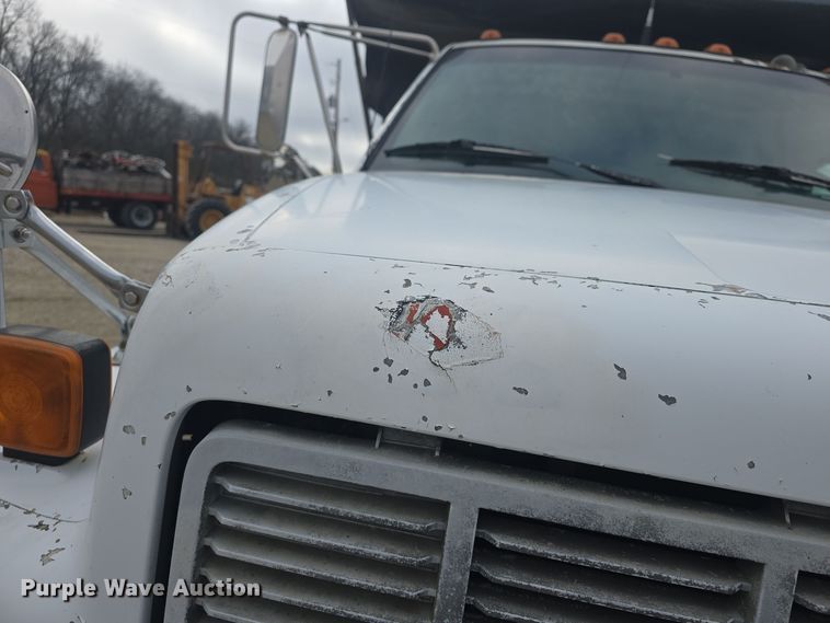 image for item DQ5330 1995 GMC TopKick C8500 dump truck