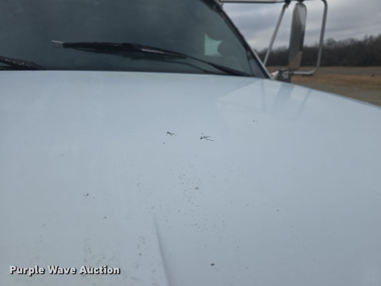 image for item DQ5330 1995 GMC TopKick C8500 dump truck