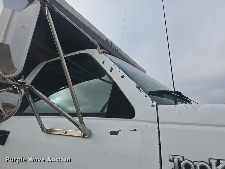 image for item DQ5330 1995 GMC TopKick C8500 dump truck