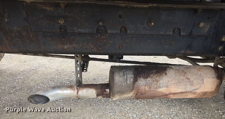 image for item DQ5330 1995 GMC TopKick C8500 dump truck